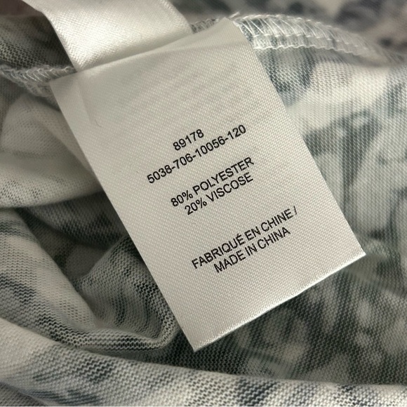 NWT Laura Green and Pink Flutter Sleeve Blouse 2X - Picture 10 of 10